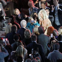 Lady Gaga sings for Former President Bill Clinton at 'A Decade of Difference' concert | Picture 103789